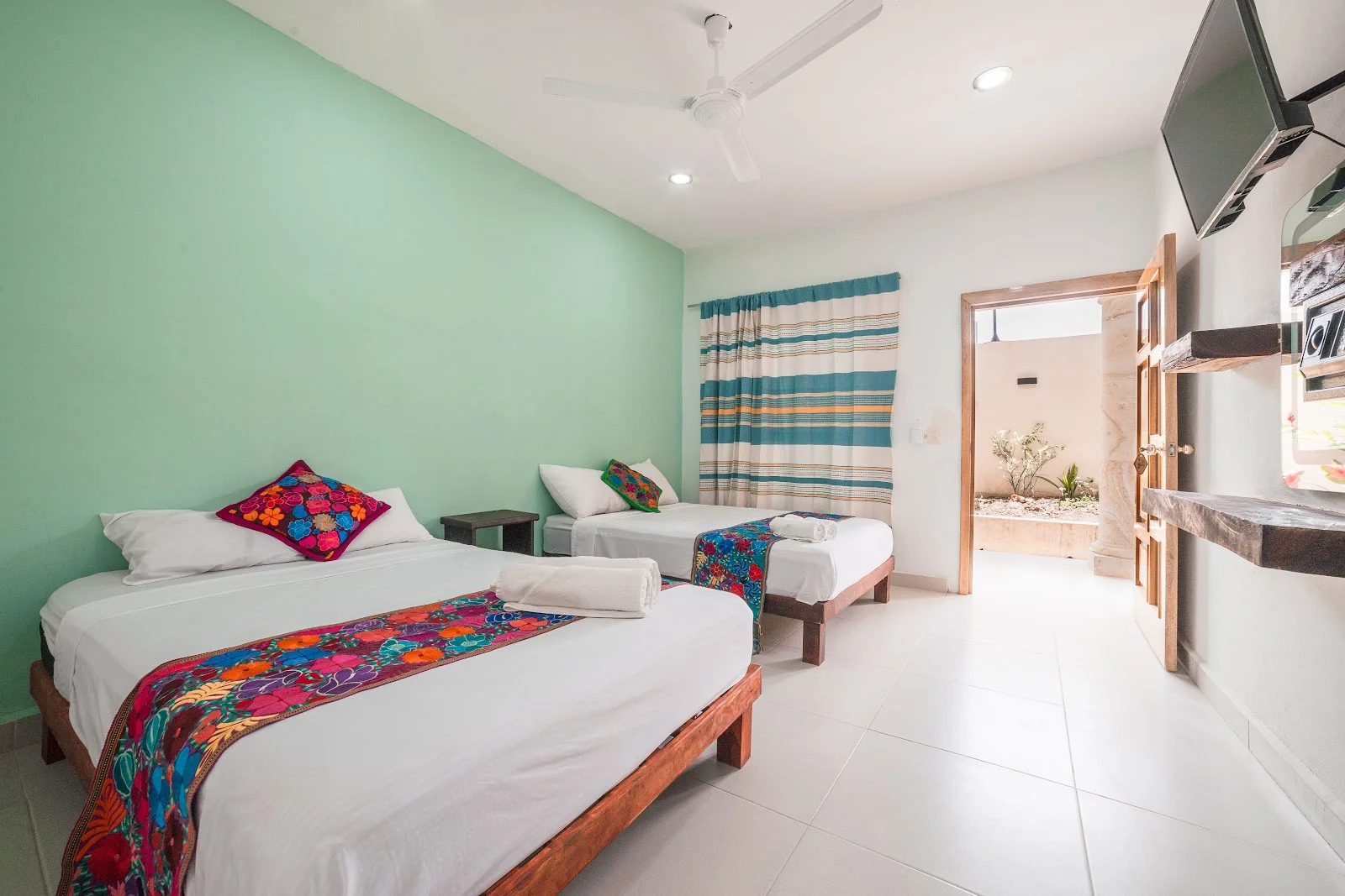 Shared Room in Zicatela