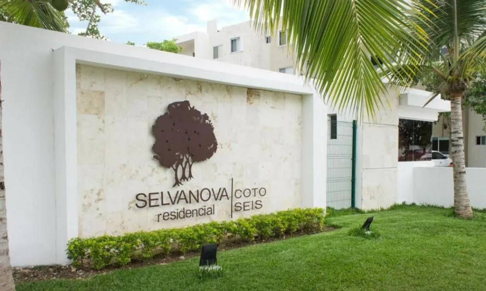 Unfurnished 3 Bedroom Apartment in Selvanova
