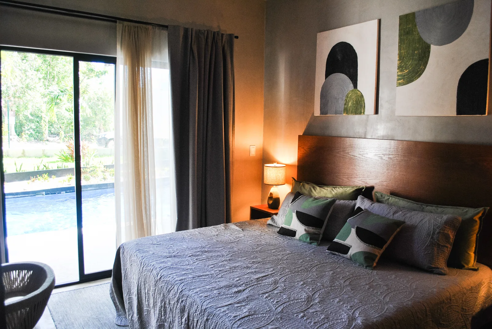 Studio Apartment in Region 15