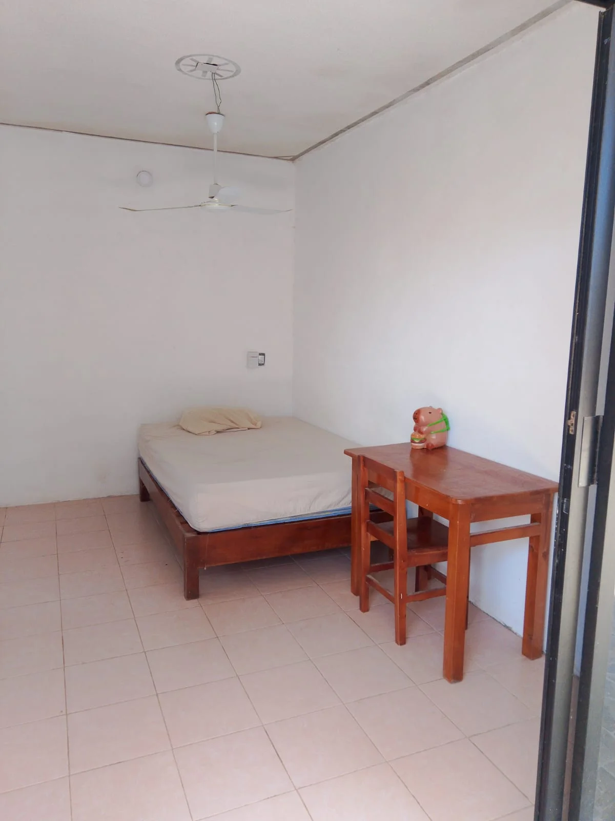 Room in La Escondida