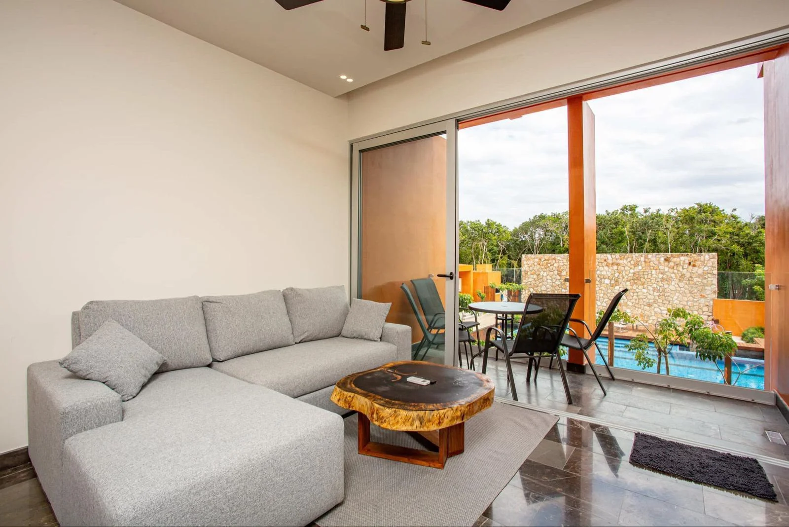 2 Bedroom Apartment in Tulum – Karanda Condominium