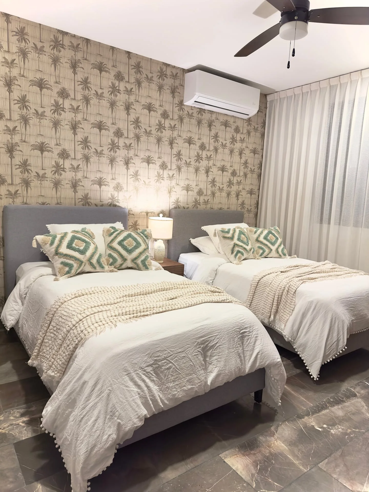 Apartment in Paramar