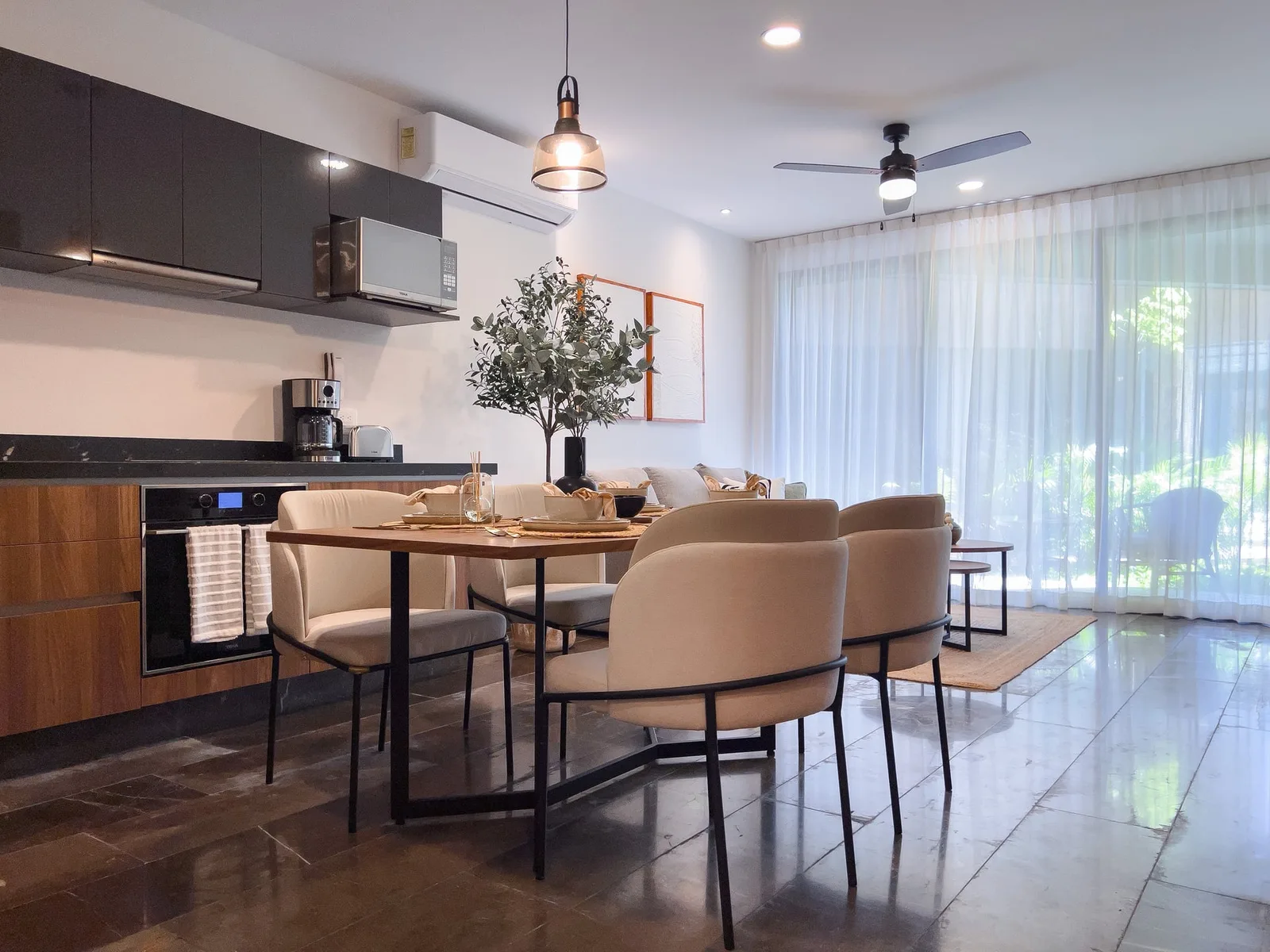 Apartment in Paramar