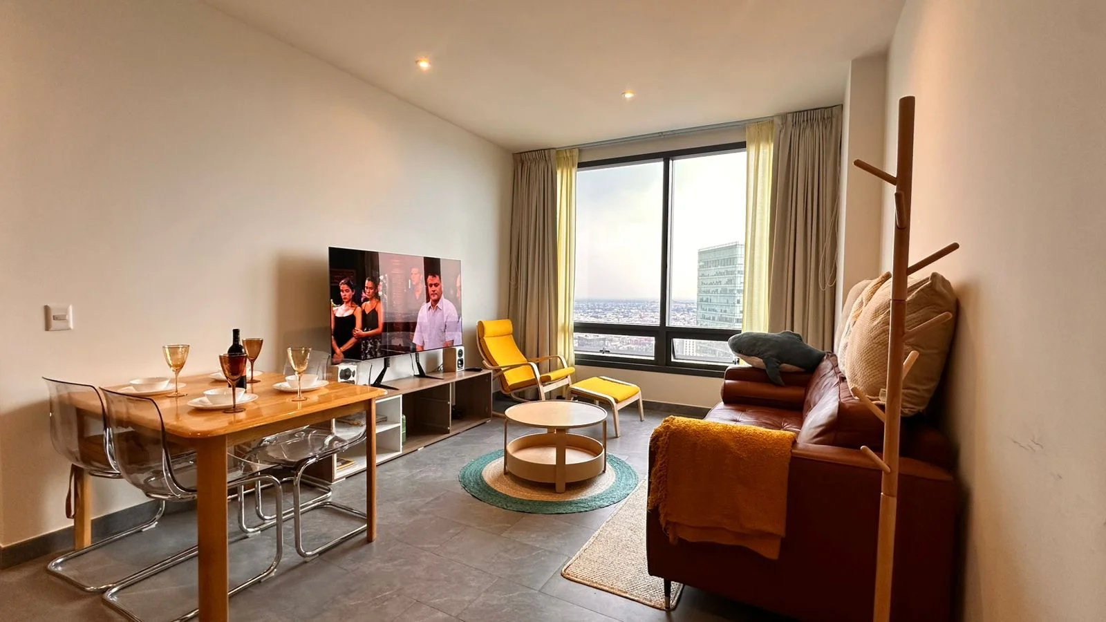 2 Bedroom Apartment on Reforma | 40th Floor City Views