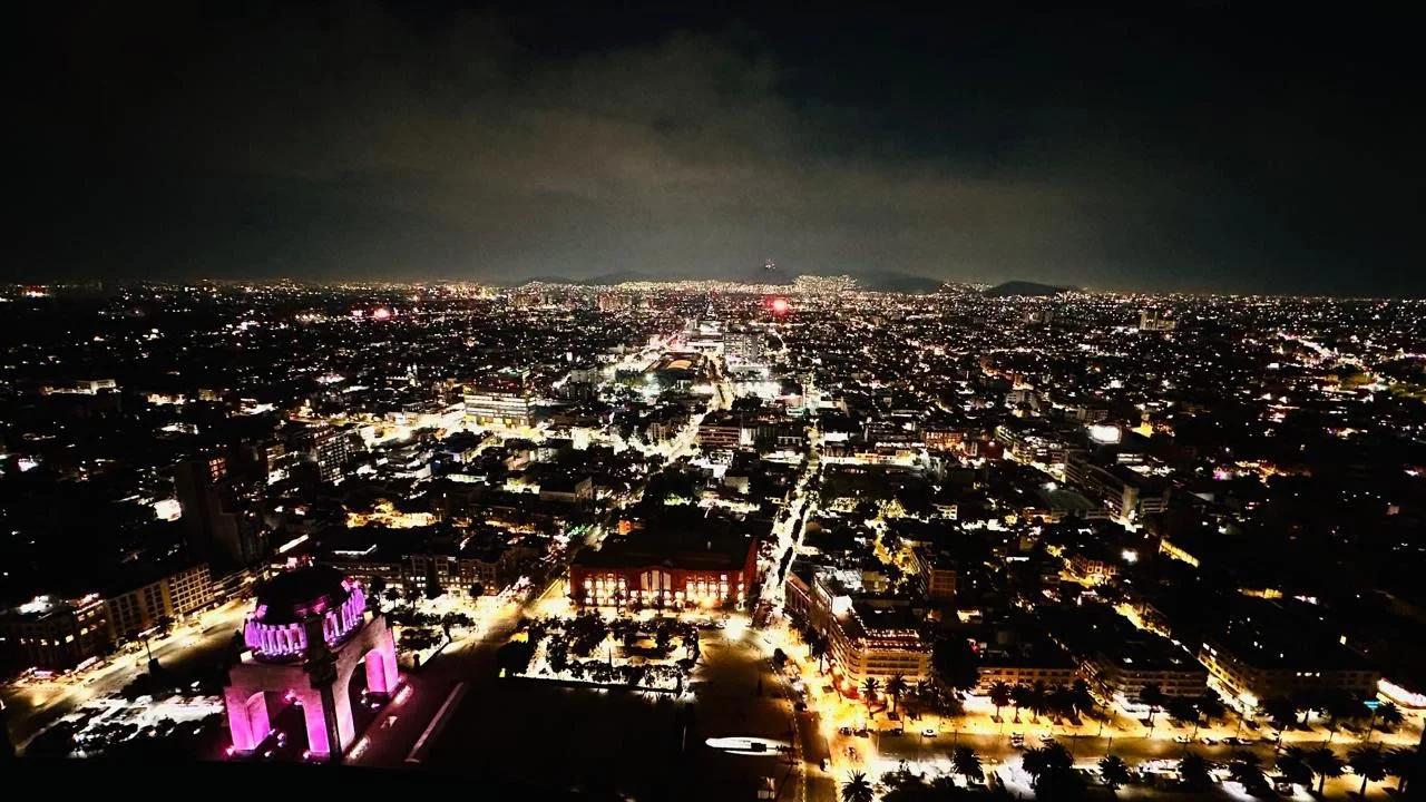 2 Bedroom Apartment on Reforma | 40th Floor City Views