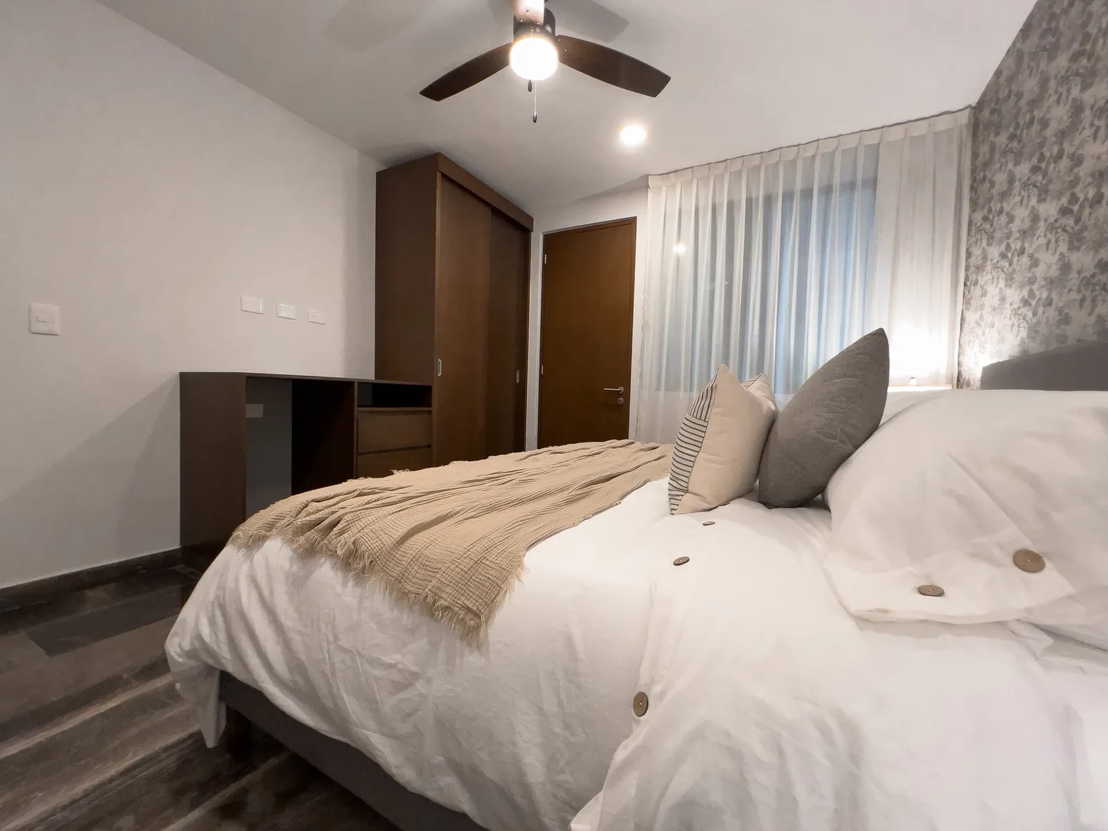 Apartment in Paramar