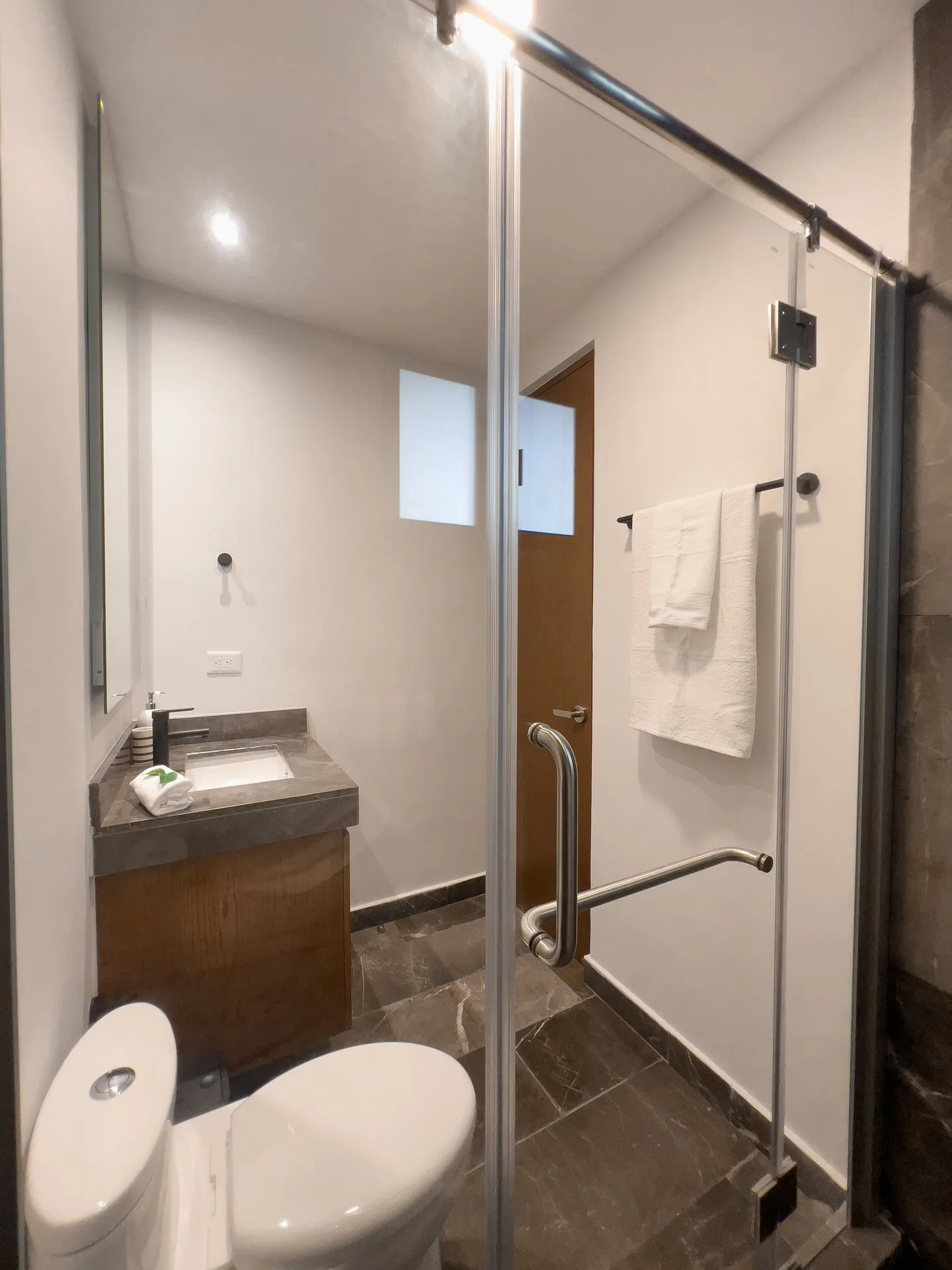 Apartment in Paramar