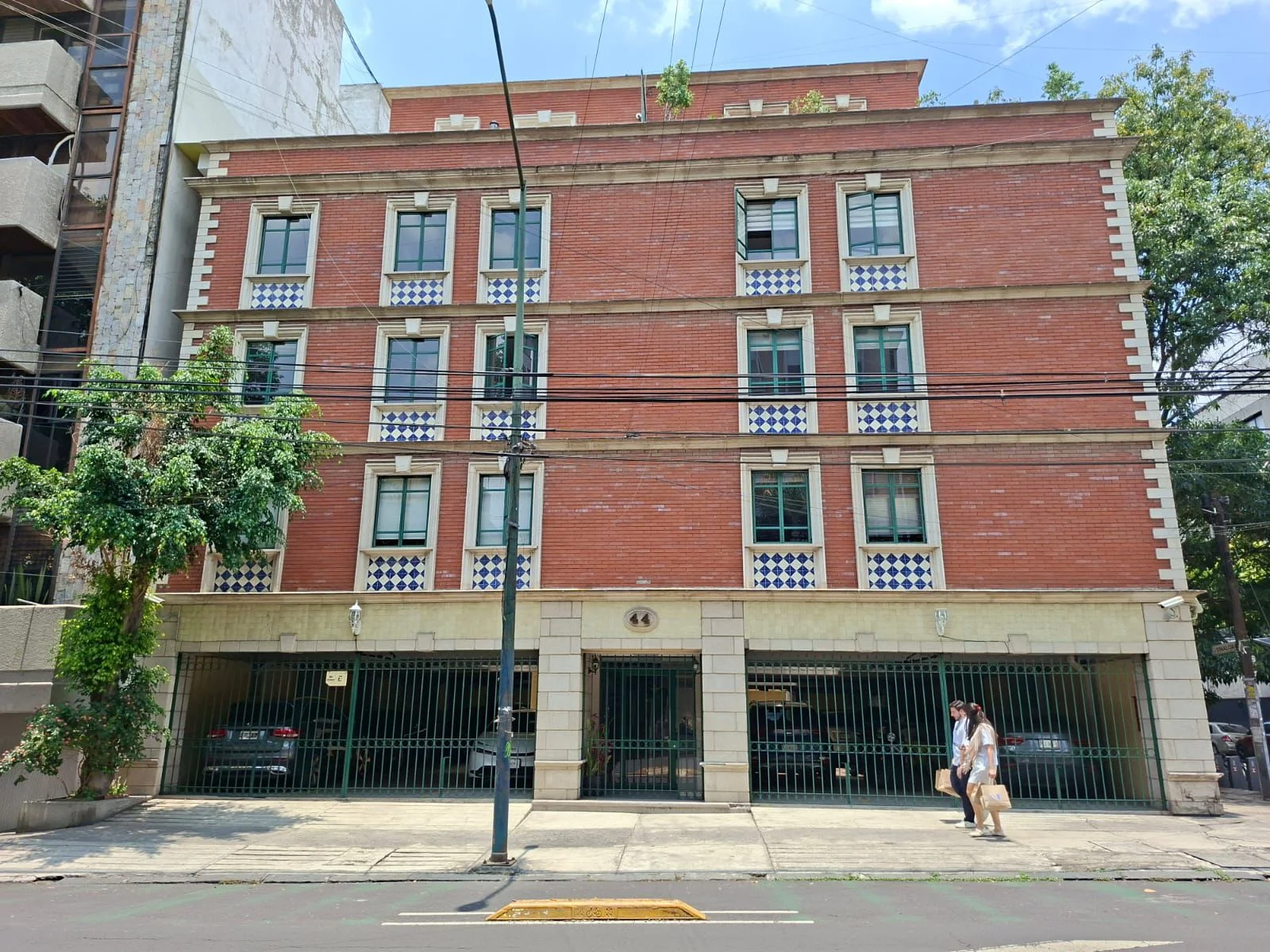 2 Bedroom Apartment in Roma Norte, Mexico City