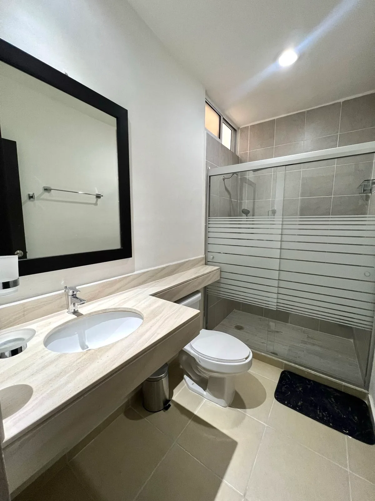 Apartment in Downtown / Hollywood