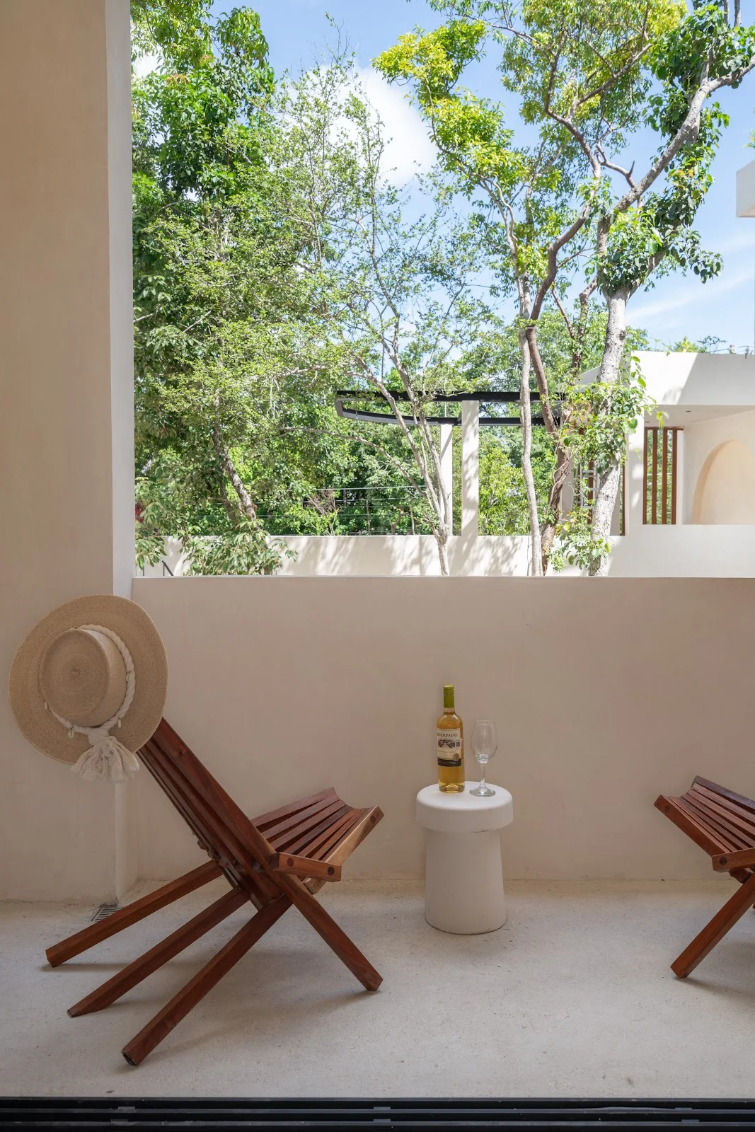 Furnished Loft Studio in La Veleta with Pool Access