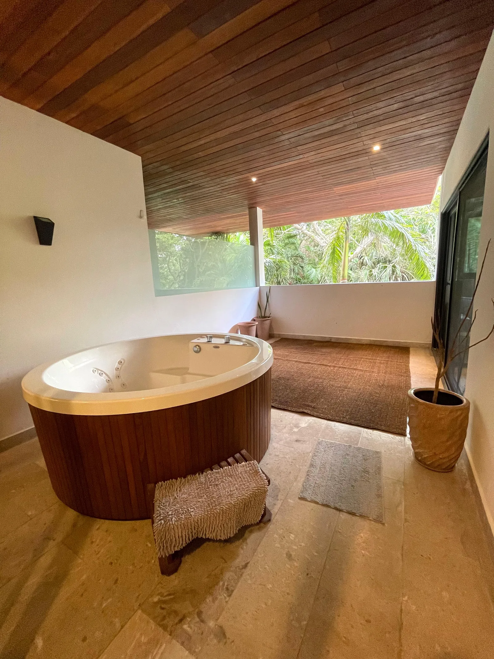 2 Bedroom Condo in Playa del Carmen