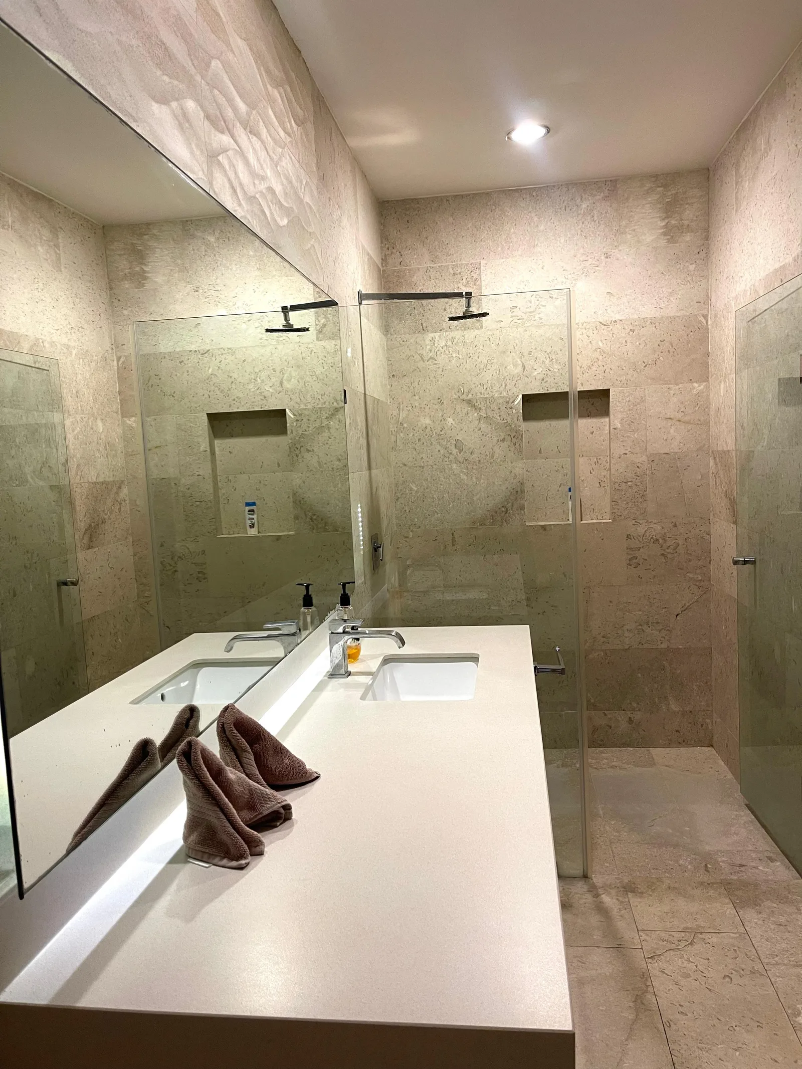 2 Bedroom Condo in Playa del Carmen