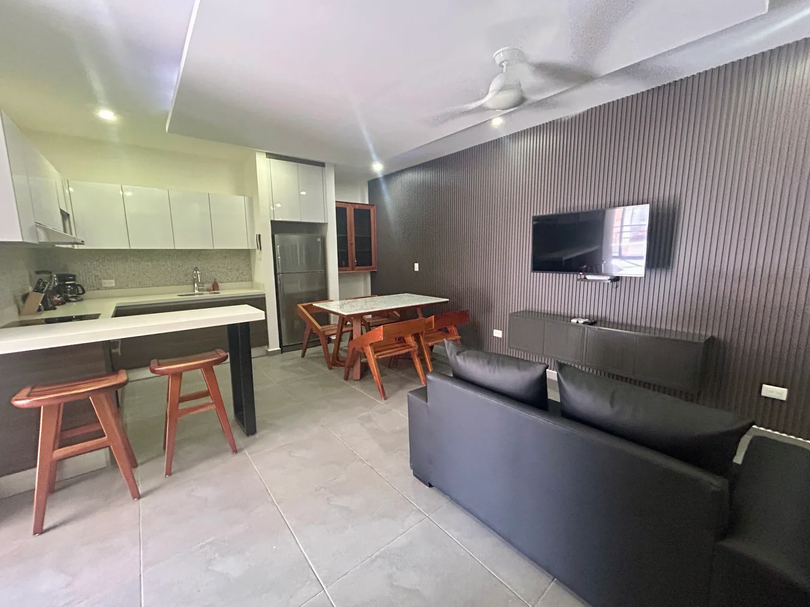1-Bedroom Condo for Rent in Colonia Hollywood