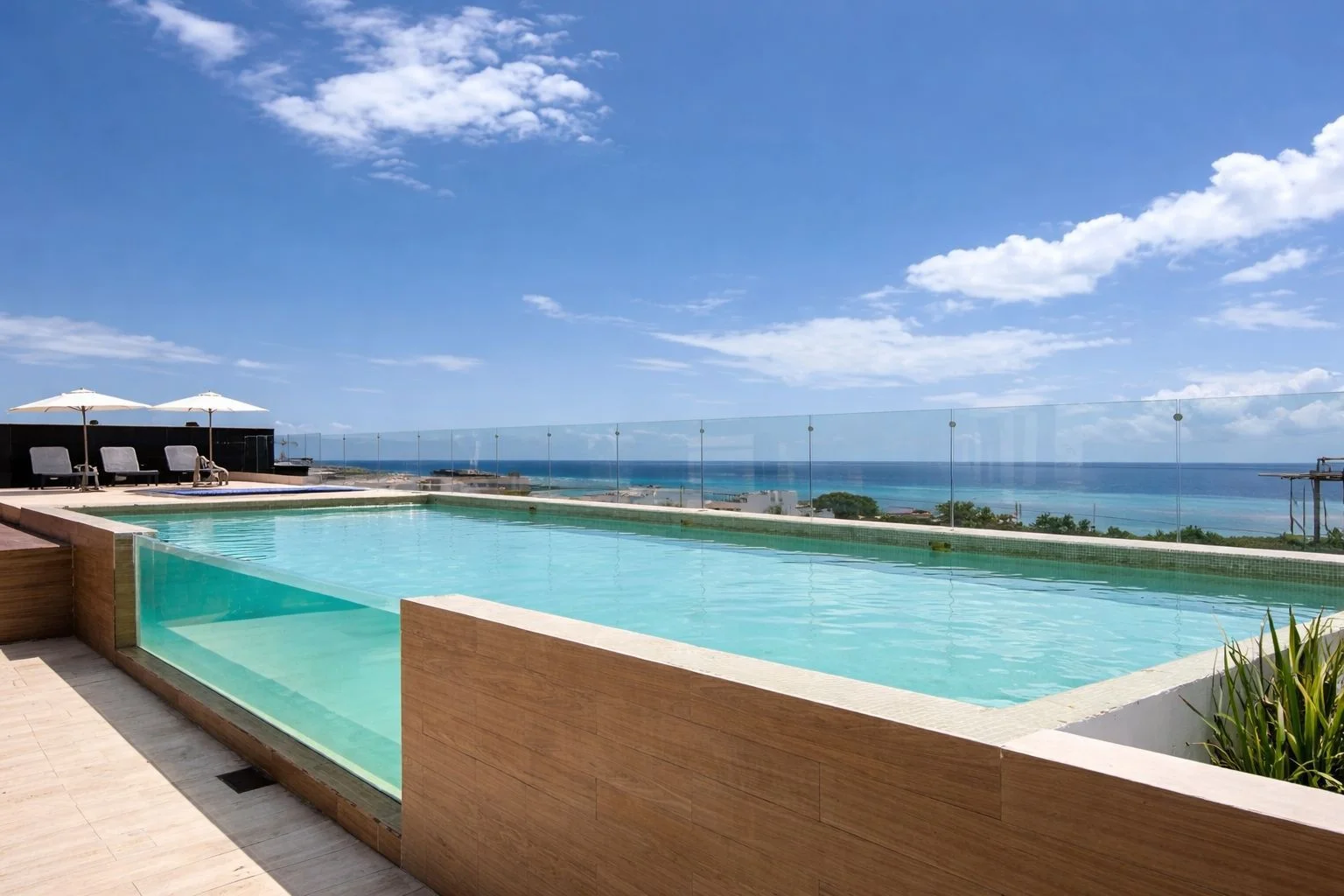 2-Bedroom Apartment in Downtown Playa del Carmen
