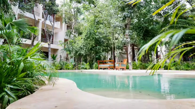 3 Bedroom House with Private Pool in Holistika