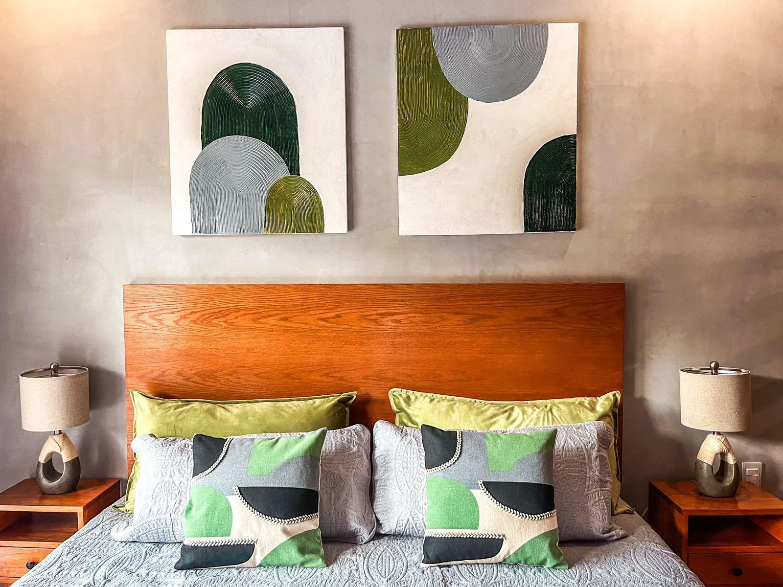 Studio Apartment in Region 15