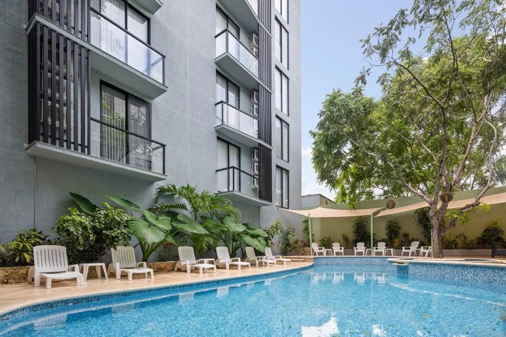 Furnished 2-Bedroom Apartment with Rooftop Pool - Mexico