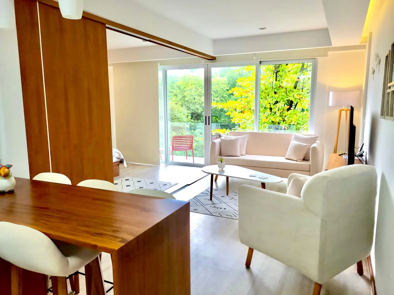 1-Bedroom Apartment Next to Park in Playa