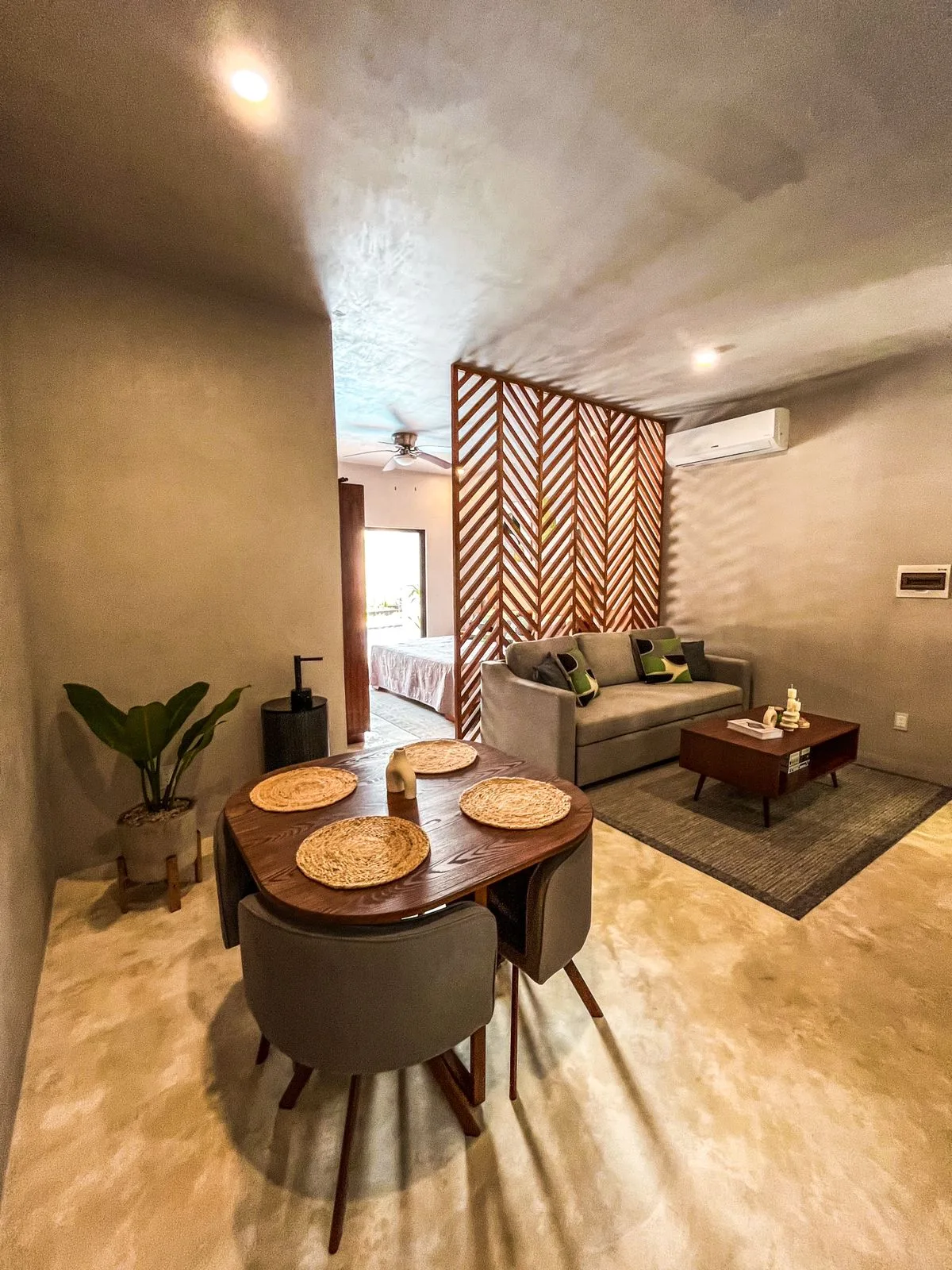 Studio Apartment in Region 15