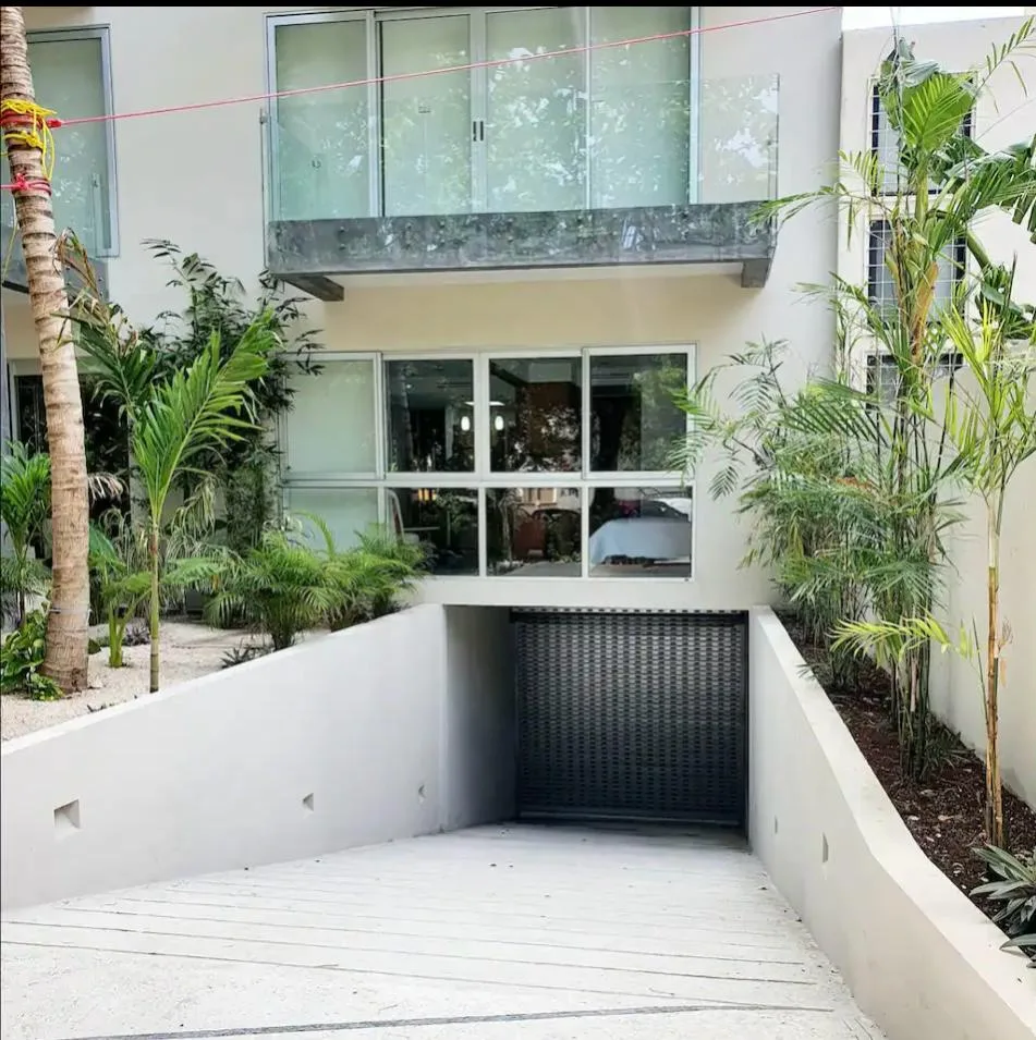 1-Bedroom Apartment Next to Park in Playa