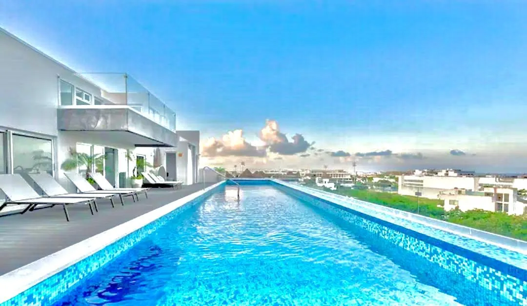 1-Bedroom Apartment Next to Park in Playa