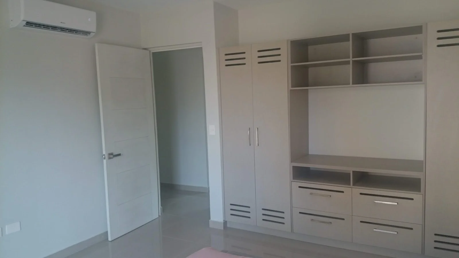 Furnished 3BR Apartment at Luxia Residencial #304