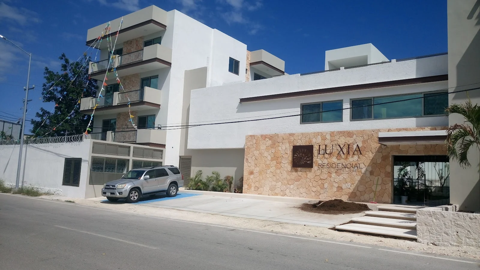 Furnished 3BR Apartment at Luxia Residencial #304