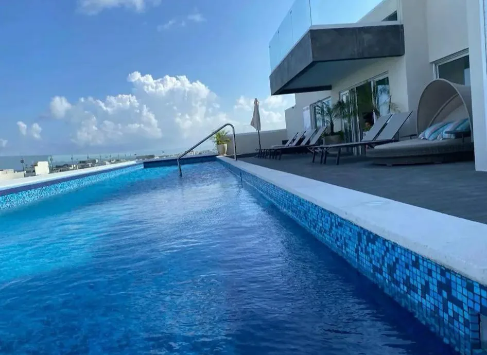 1-Bedroom Apartment Next to Park in Playa