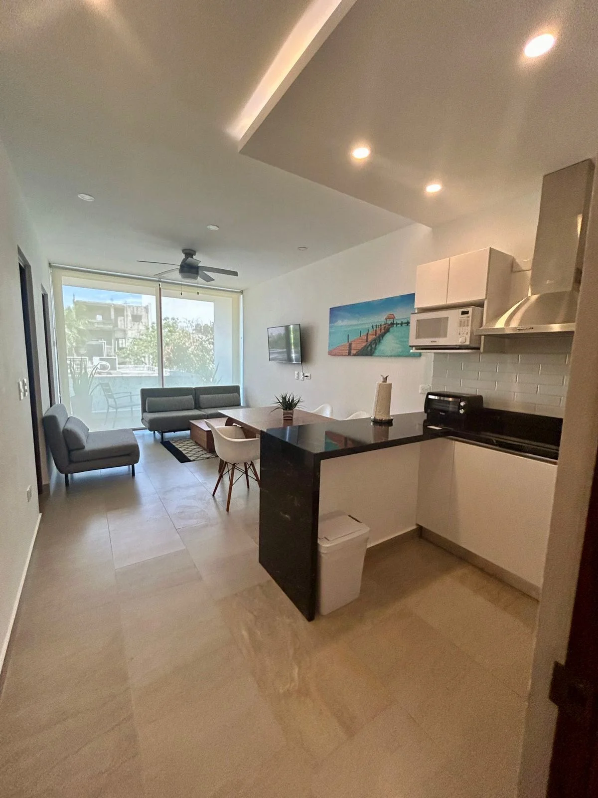 2-Bedroom 2-Bath Condo in Colonia Hollywood