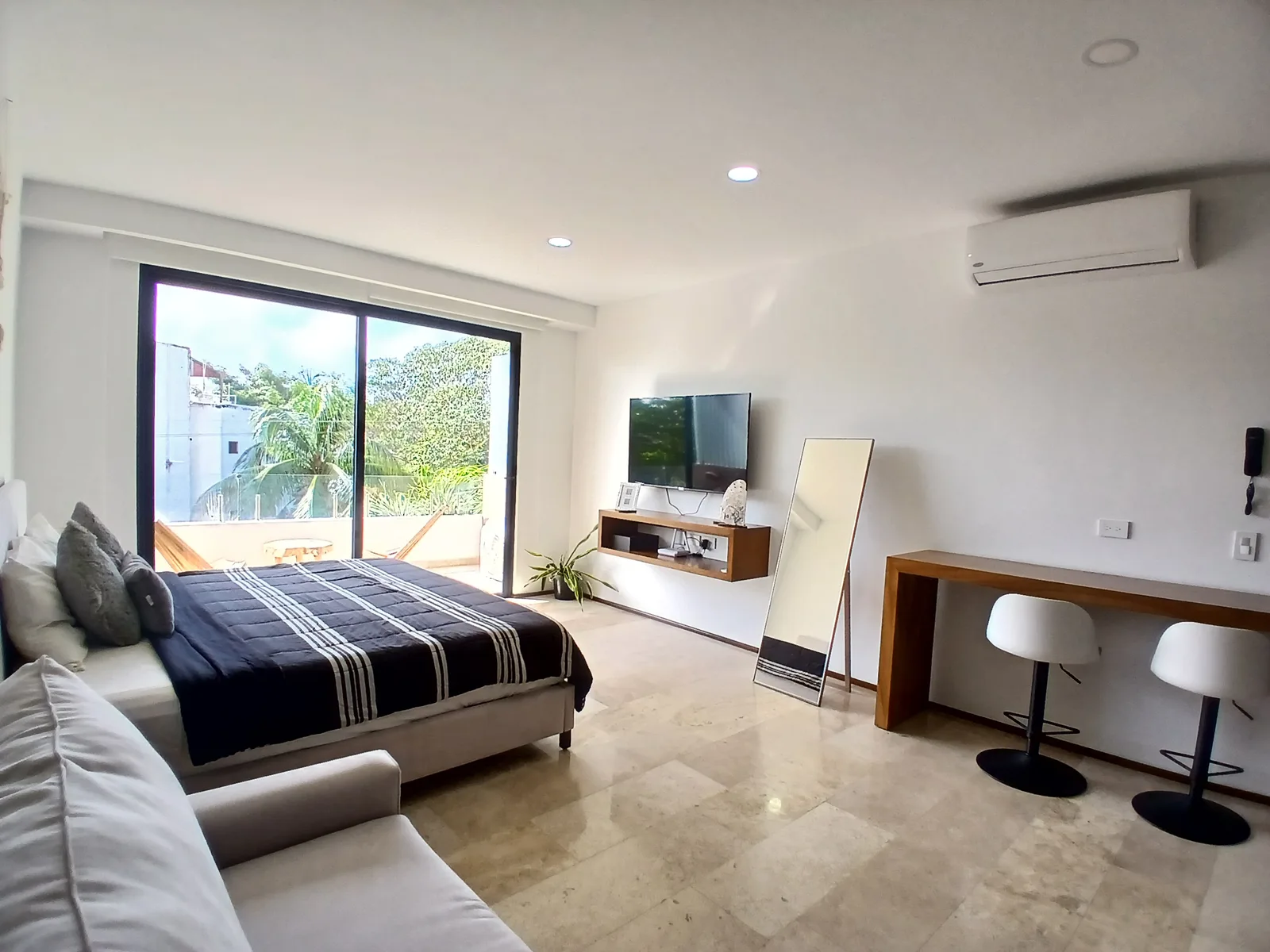 Studio Apartment in Centro