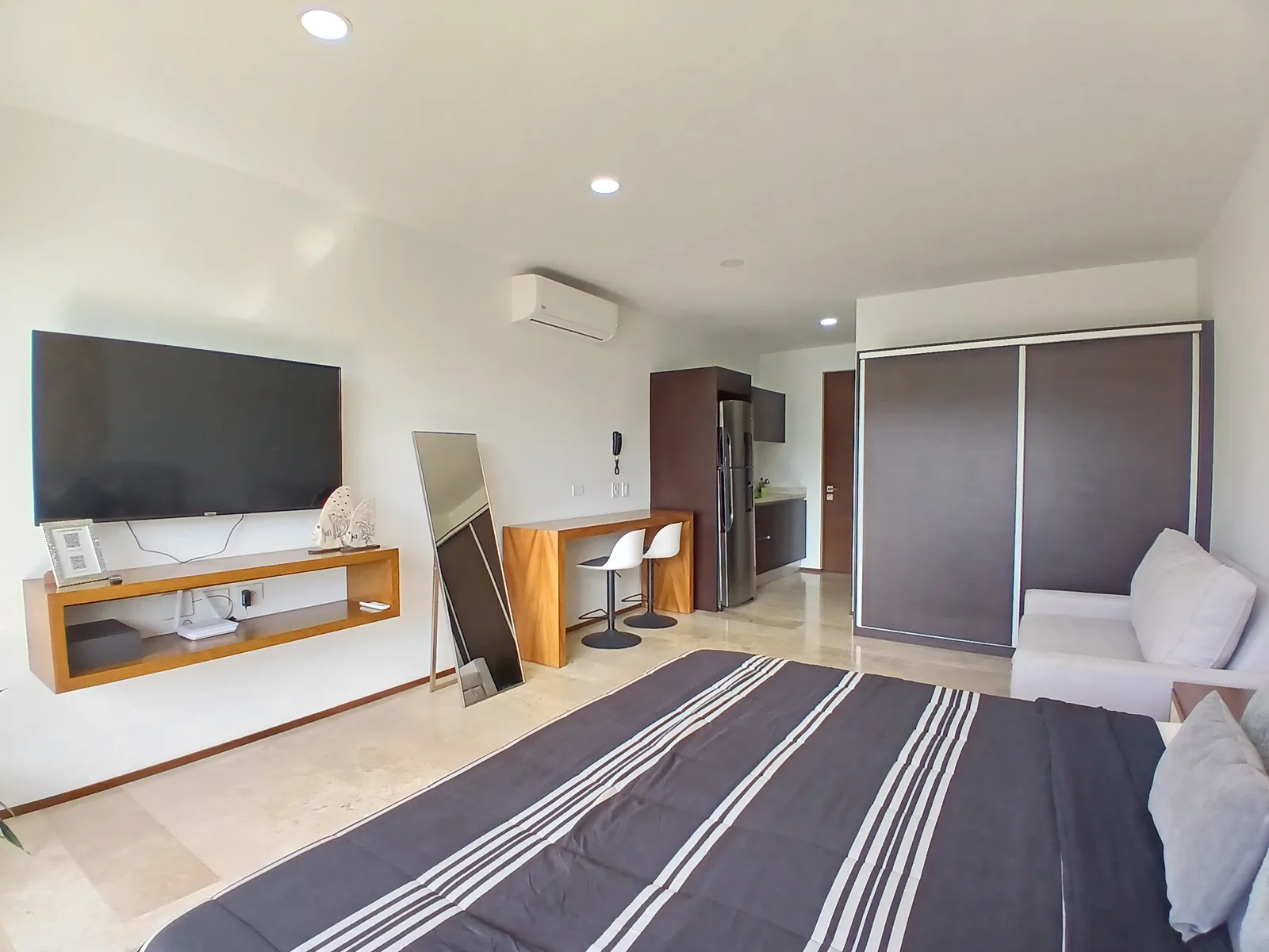 Studio Apartment in Centro