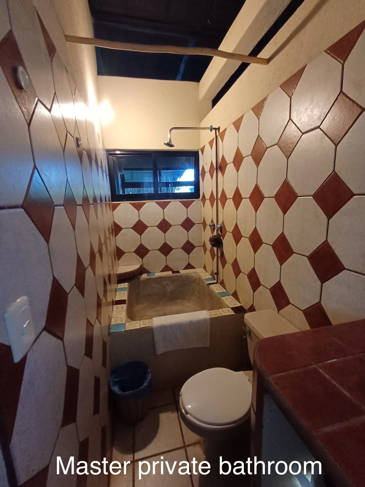 Private Room at Casa Flores - One Block from Beach