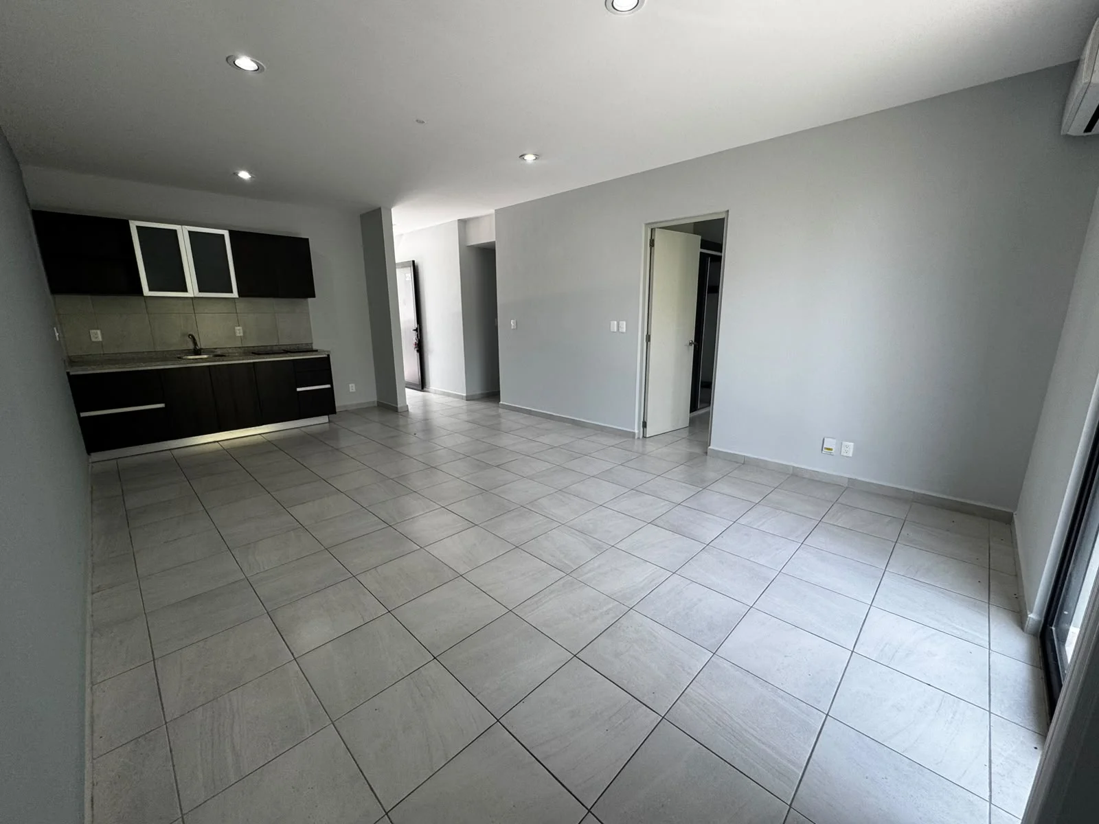 2 Bedroom Apartment in Playa del Carmen