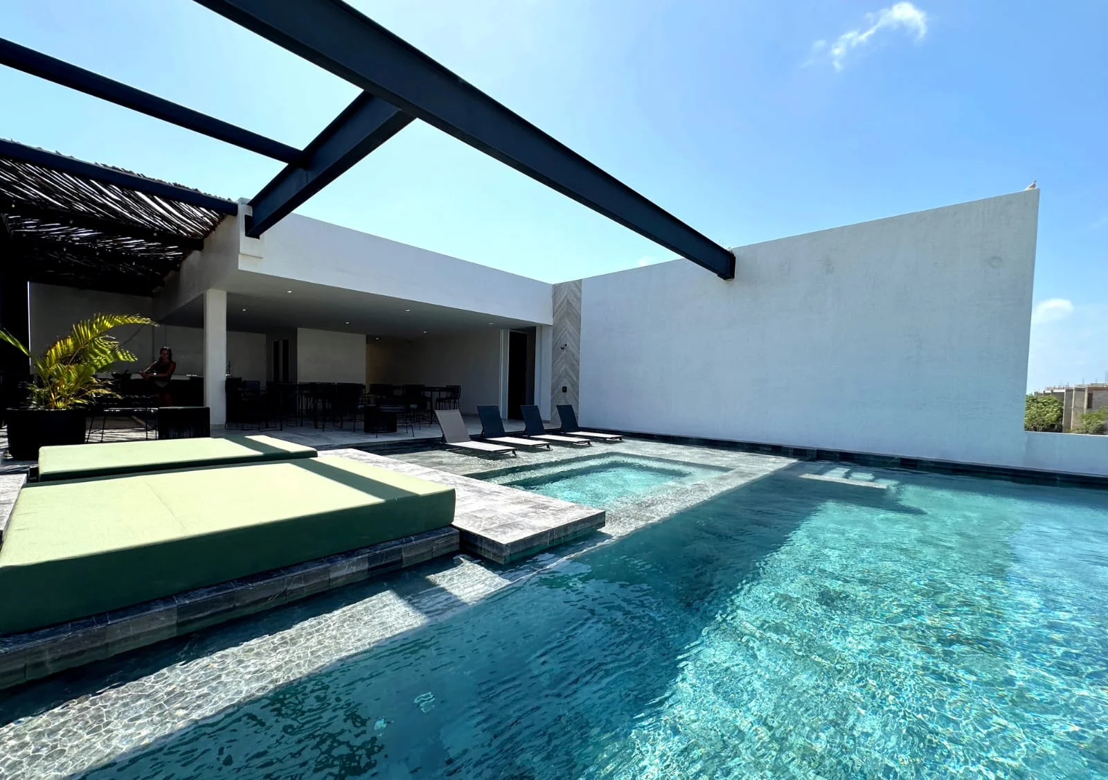 2 Bedroom Apartment with Jacuzzi in Tulum