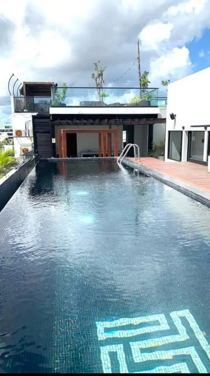 1-Bedroom Apartment with Pool Near Beach in Mexico