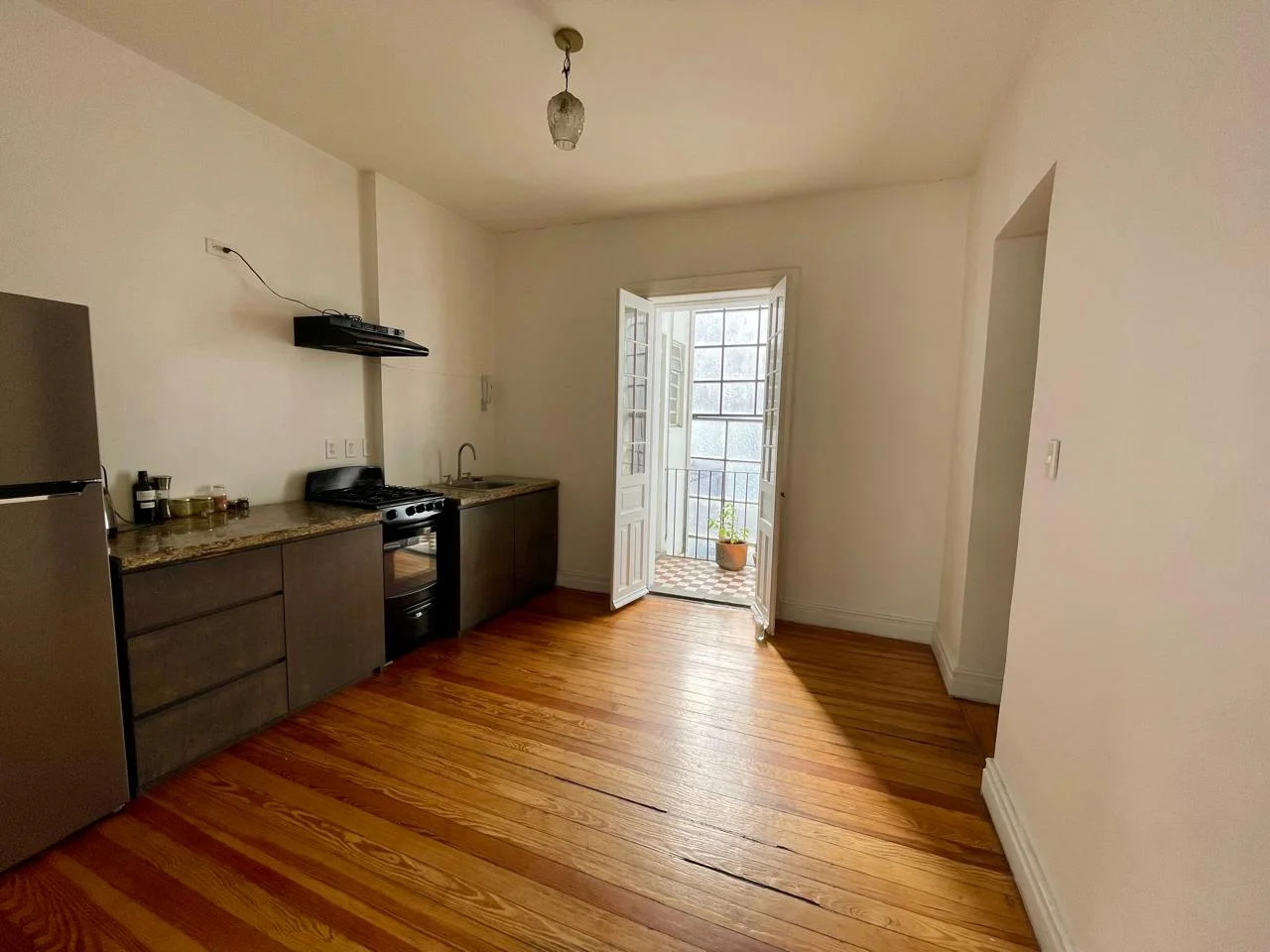 Apartment for Rent in La Roma