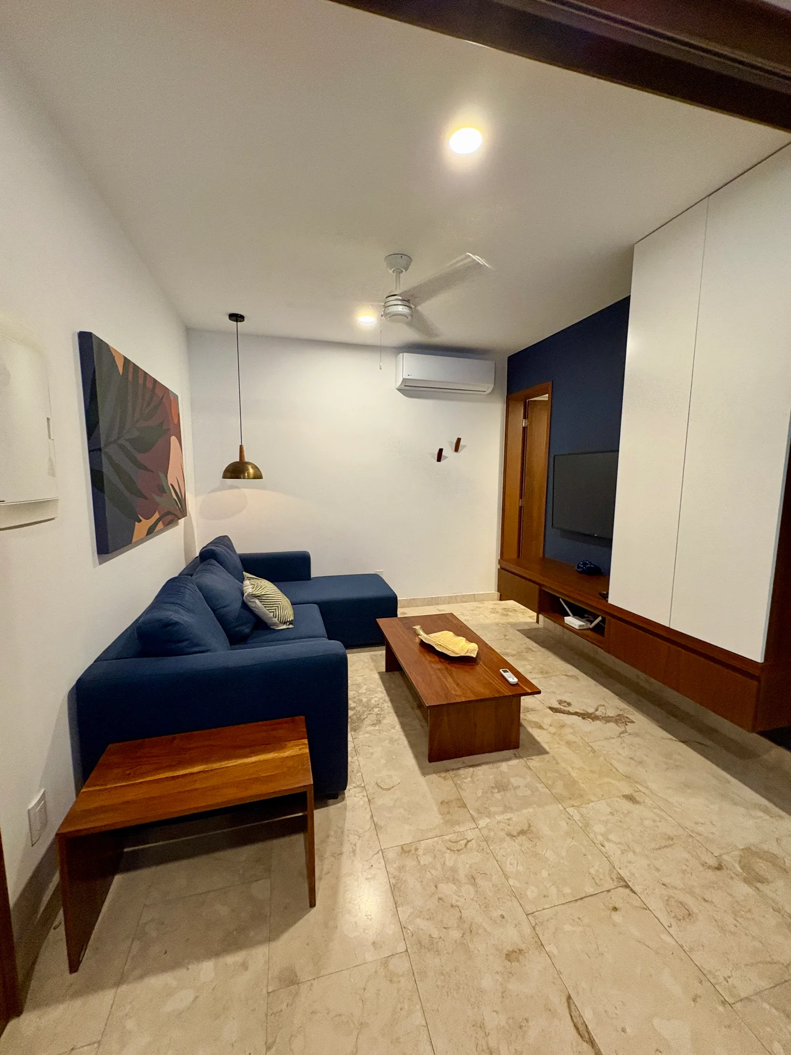 1 Bedroom + Den Condo in Luxury Building