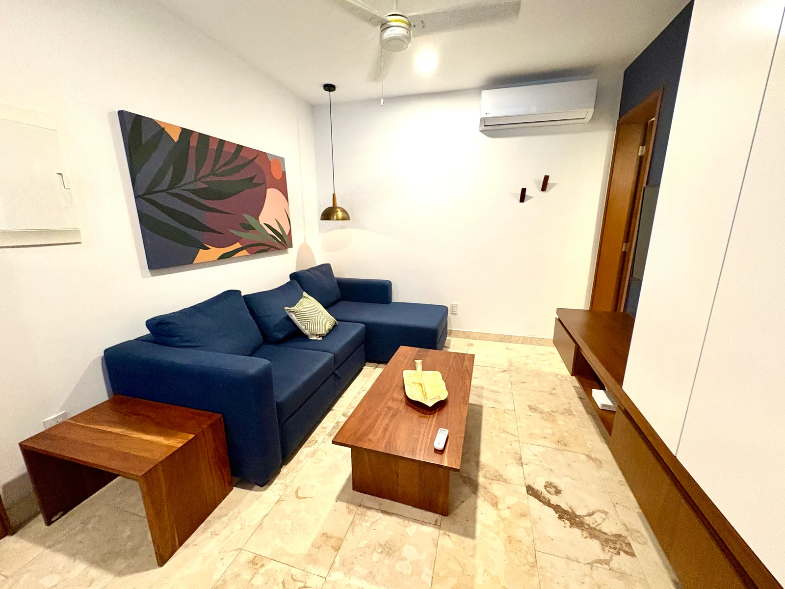 1 Bedroom + Den Condo in Luxury Building
