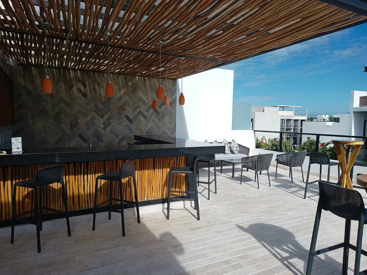 1 Bedroom + Den Condo in Luxury Building