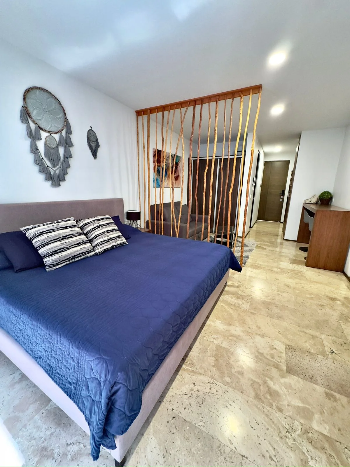 Studio Apartment on 25 Av - Rooftop Ocean View