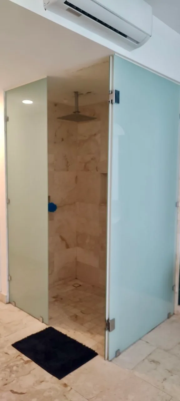 1 Bedroom + Den Condo in Luxury Building