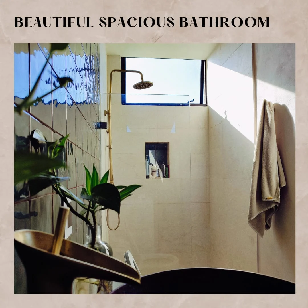 Studio Apartment in La Veleta with Jungle Views & Gym