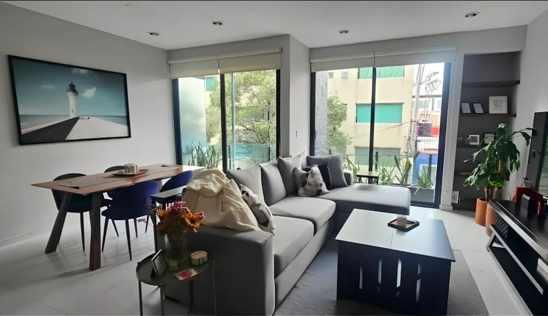 2-Bedroom Apartment for Rent in Napoles