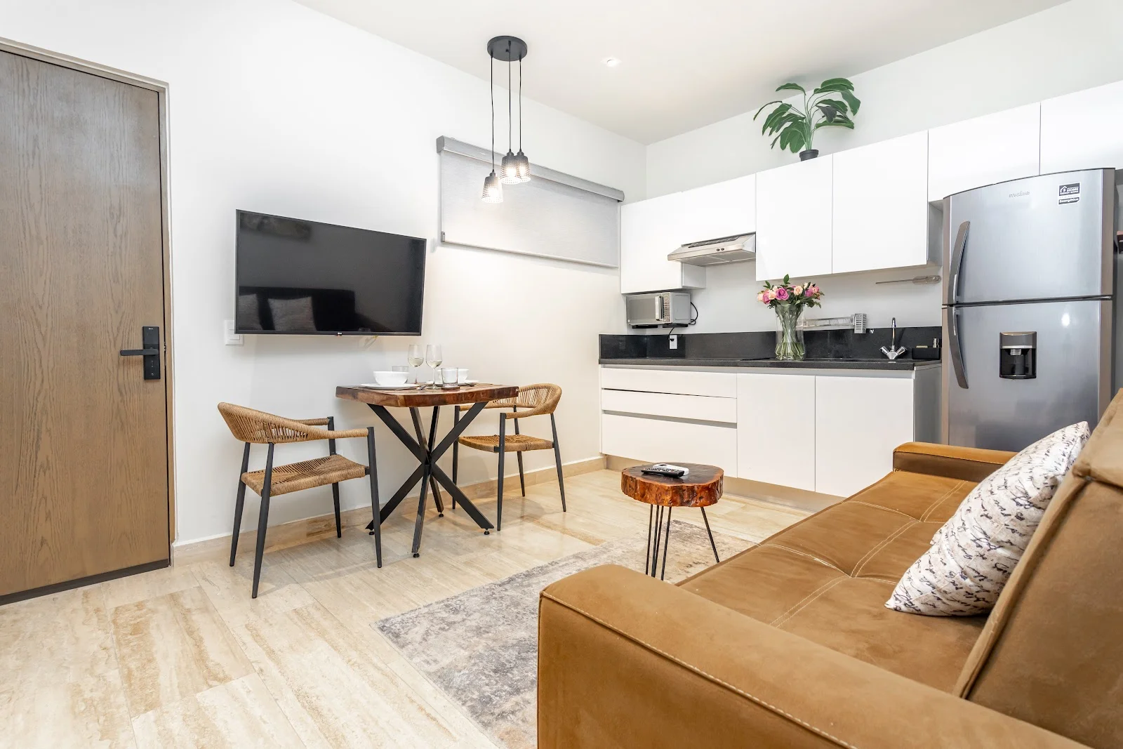 2-Bedroom Apartment in Downtown Playa del Carmen