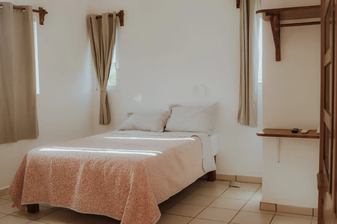 Private Room in Convenient Location