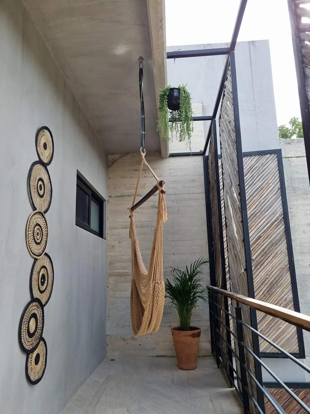 PH with rooftop & pool-walking distance to Calle 7