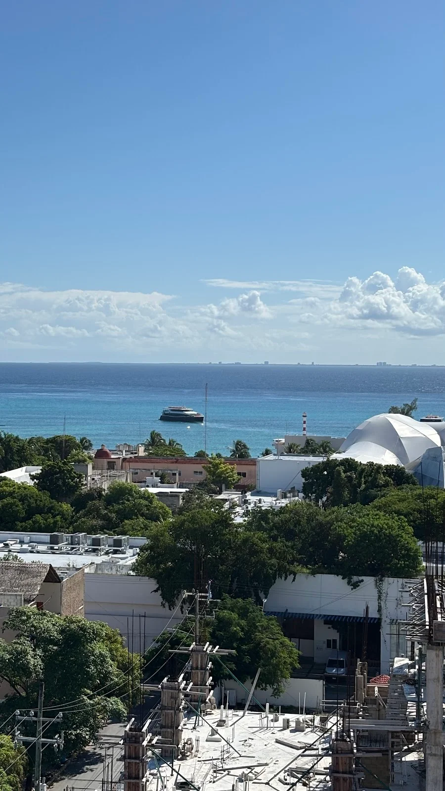 2-Bedroom Apartment in Downtown Playa del Carmen
