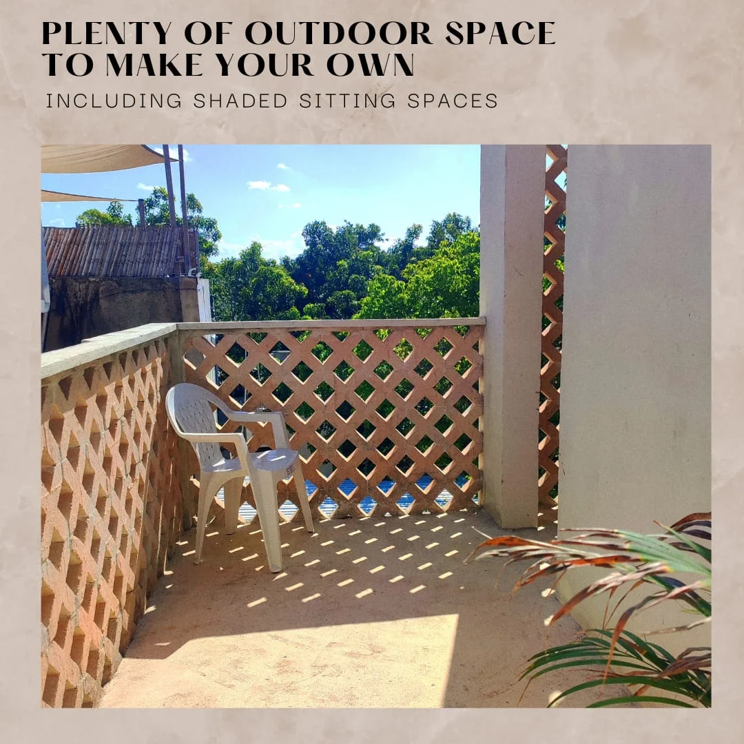 Studio Apartment in La Veleta with Jungle Views & Gym