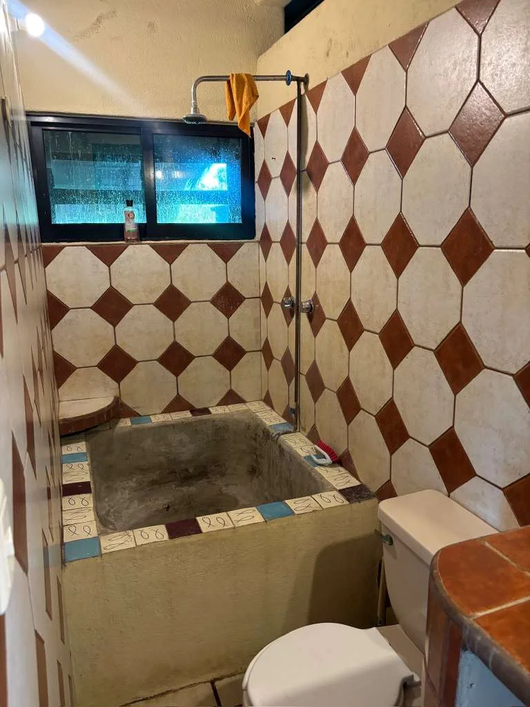 Casa Flores Upper Floor for Rent – Tamarindos
