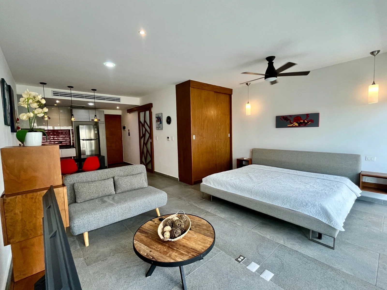 Furnished 2 Bedroom Property in Playa del Carmen